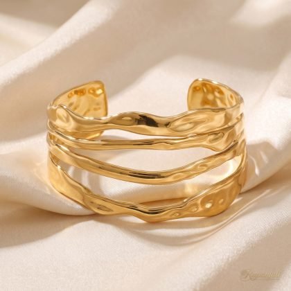 Gold Hammered Wave Cuff Bracelet — Multi-Layer Retro Open Bangle