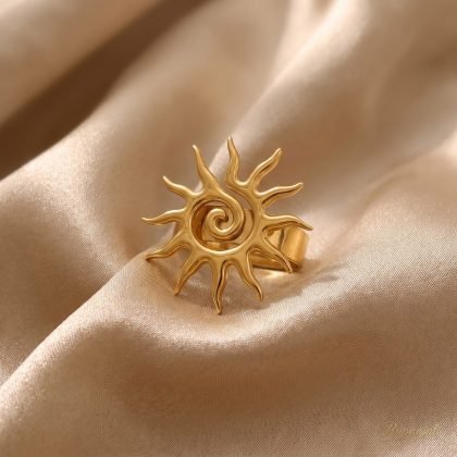 Vintage Sun Open Ring — Bold Spiral Statement