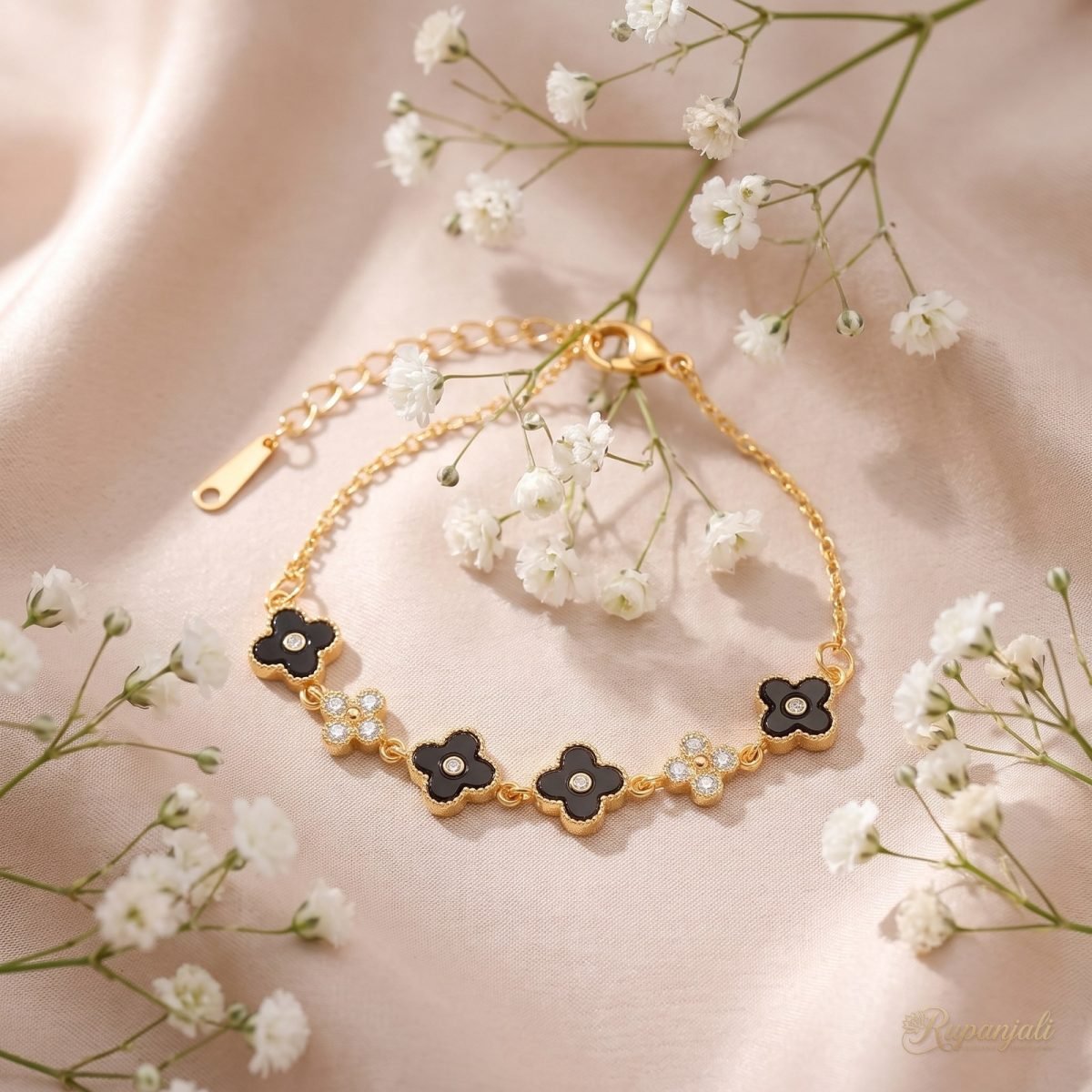 Clover Flower Bracelet — Black & Zircon 3