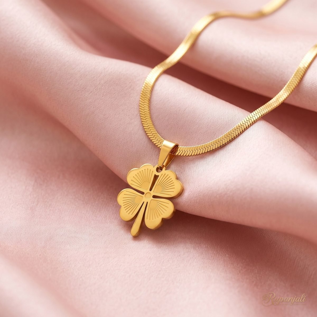 Lucky Four Leaf Clover Necklace — Herringbone Snake Chain 4