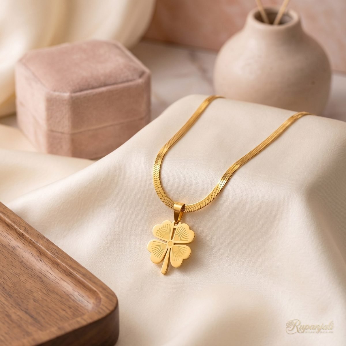 Lucky Four Leaf Clover Necklace — Herringbone Snake Chain 2