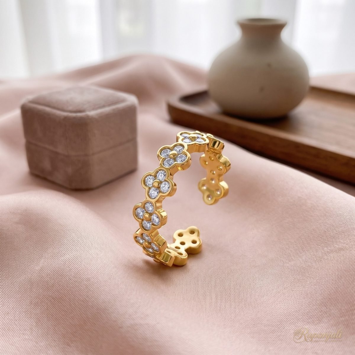 Daisy Eternity Band Ring — Four Petal Blossoms 2
