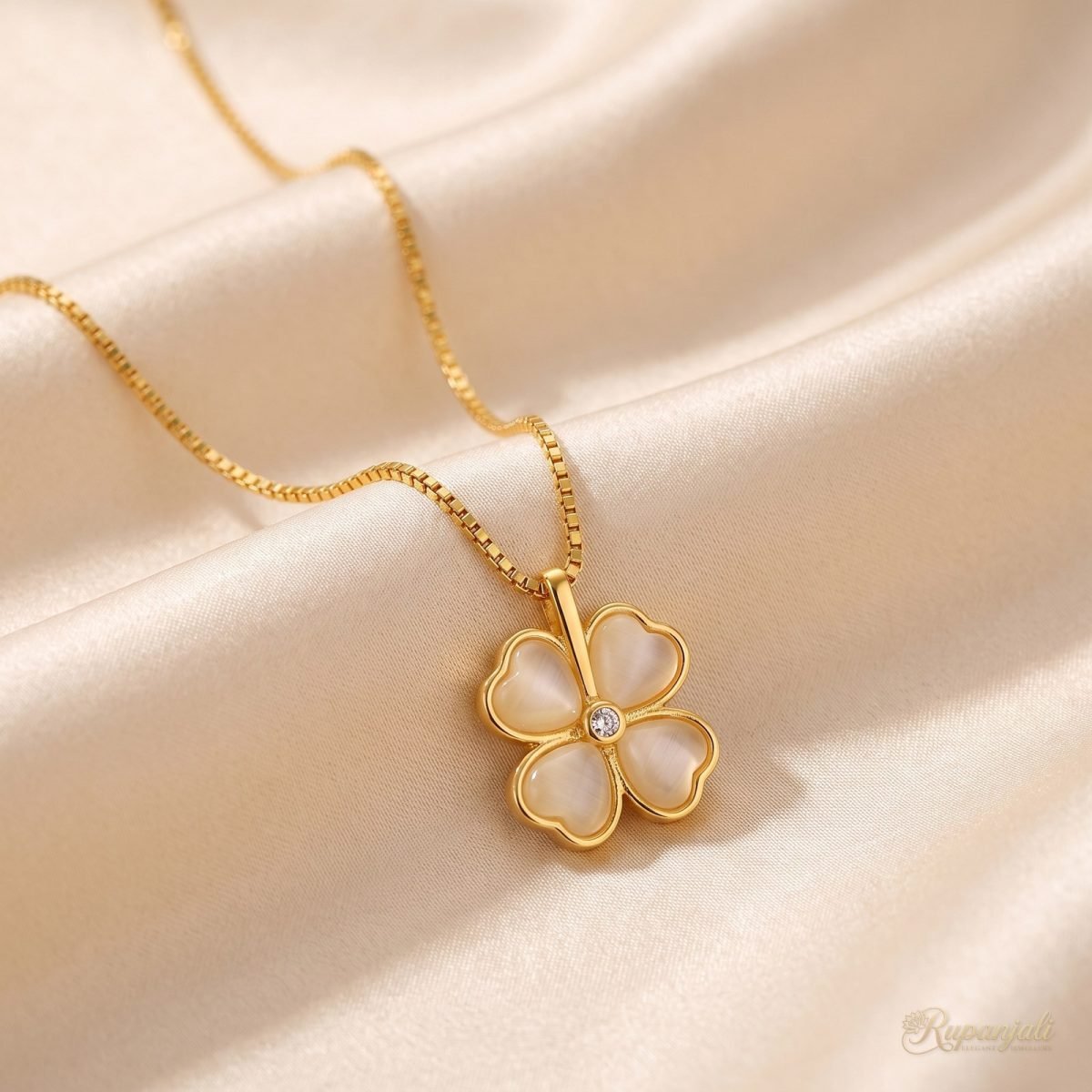 Opal Clover Pendant Necklace — Milky Petals in 18K Plating 1