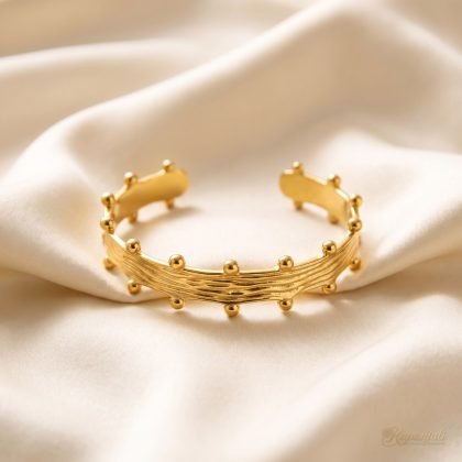 Wrinkle Texture Cuff — Beaded Edges
