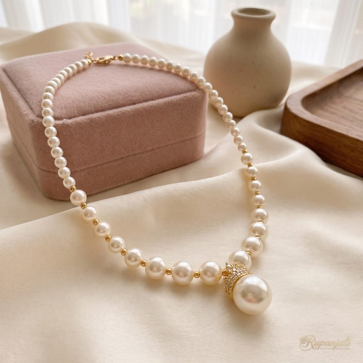 Graduated Pearl Necklace with Crowned Pearl Drop Pendant 2