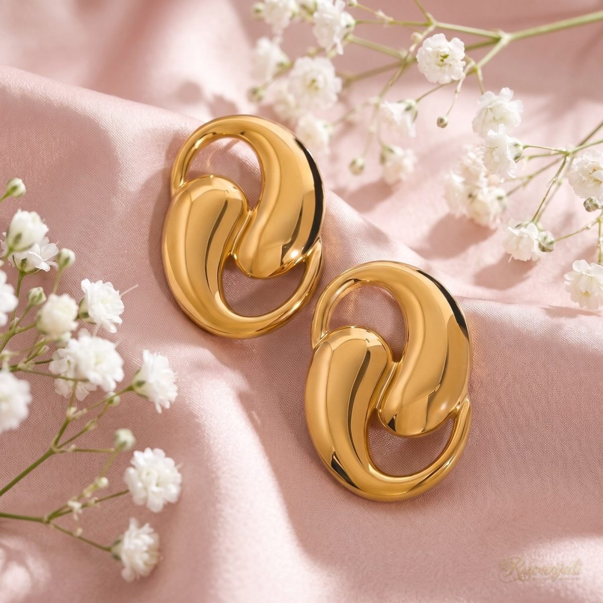 Gold Swirl Stud Earrings — Interlocked Teardrop Statement 3